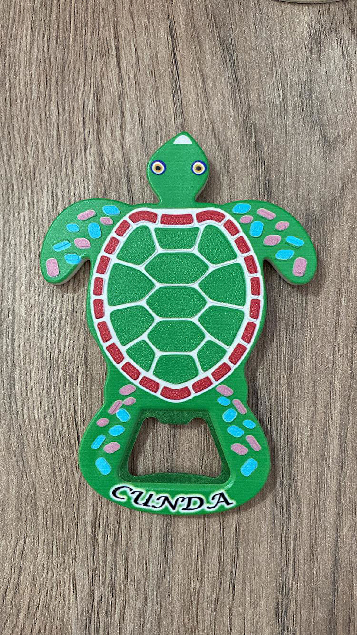 CUNDA Temalı Plastik Şişe Açacağı Magnet Buzdolabı Süsü Açacak (kod:932)