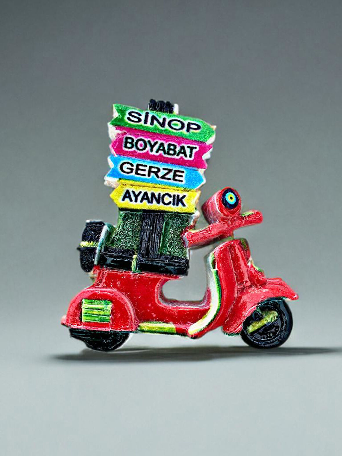 SİNOP BOYABAT GERZE AYANCIK Temalı Kabartmalı Polyester Magnet Buzdolabı Süsü 6,5 cm x 7cm (kod:984)