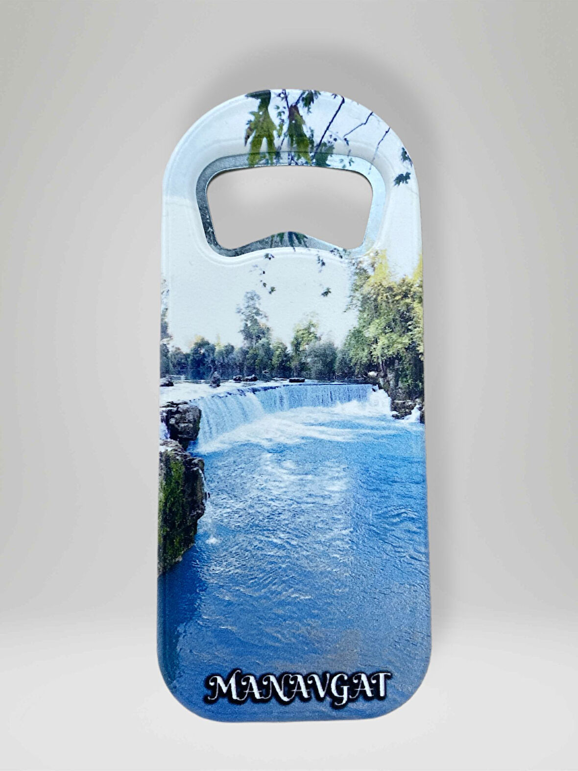 MANAVGAT Temalı Plastik Magnet Şişe Açacağı Buzdolabı Süsü Açacak (kod:987)