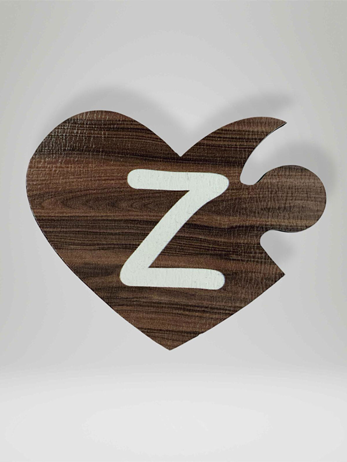 Z Harfi (Sol Parça) – Ahşap Puzzle Kalp Harf Magnet – Buzdolabı Süsü – İkili Uyumlu (kod:1048)