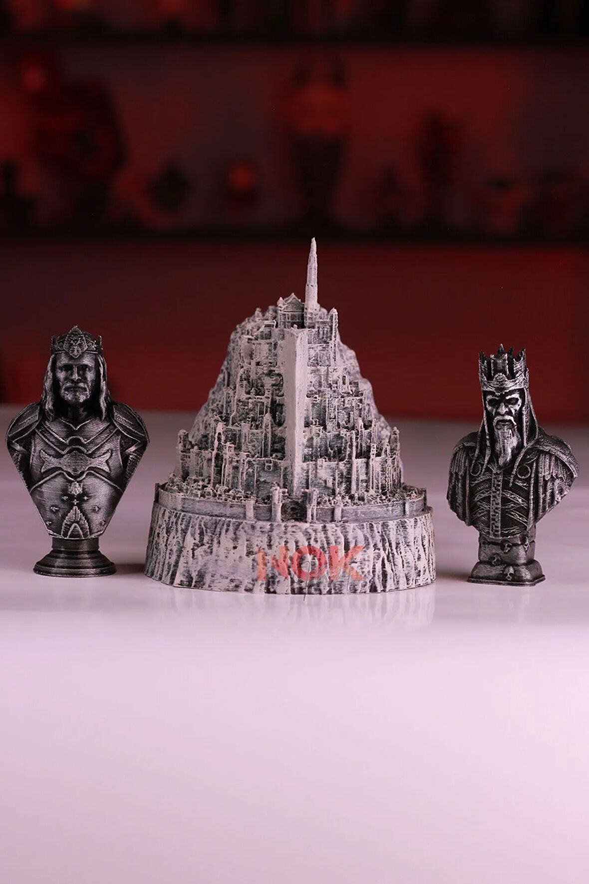 Minas Tirith, Aragorn ve Ölülerin Kralı Figürü 3'lü Set