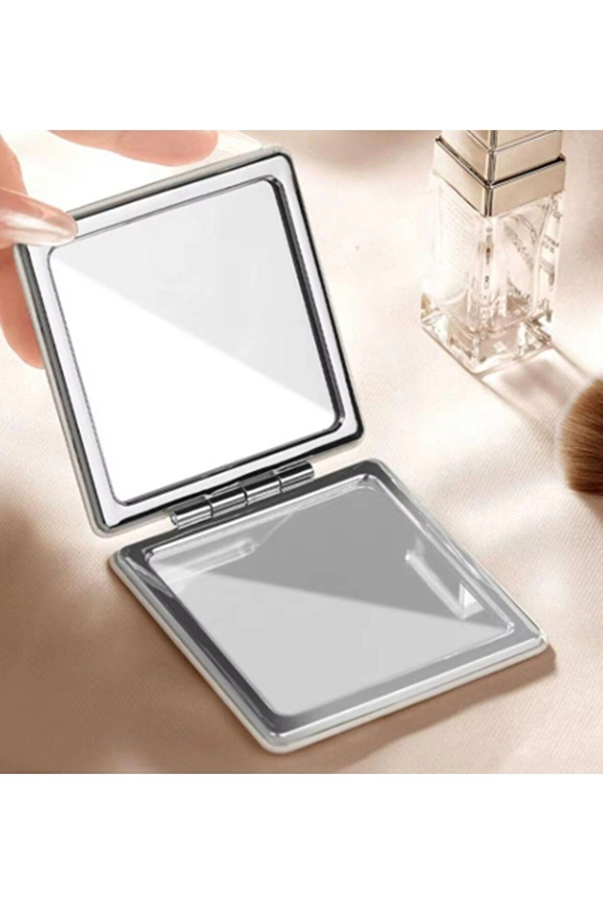 Mini Kare Büyüteçli Makyaj Aynası - Cep Boy, Taşınabilir Kompakt Ayna