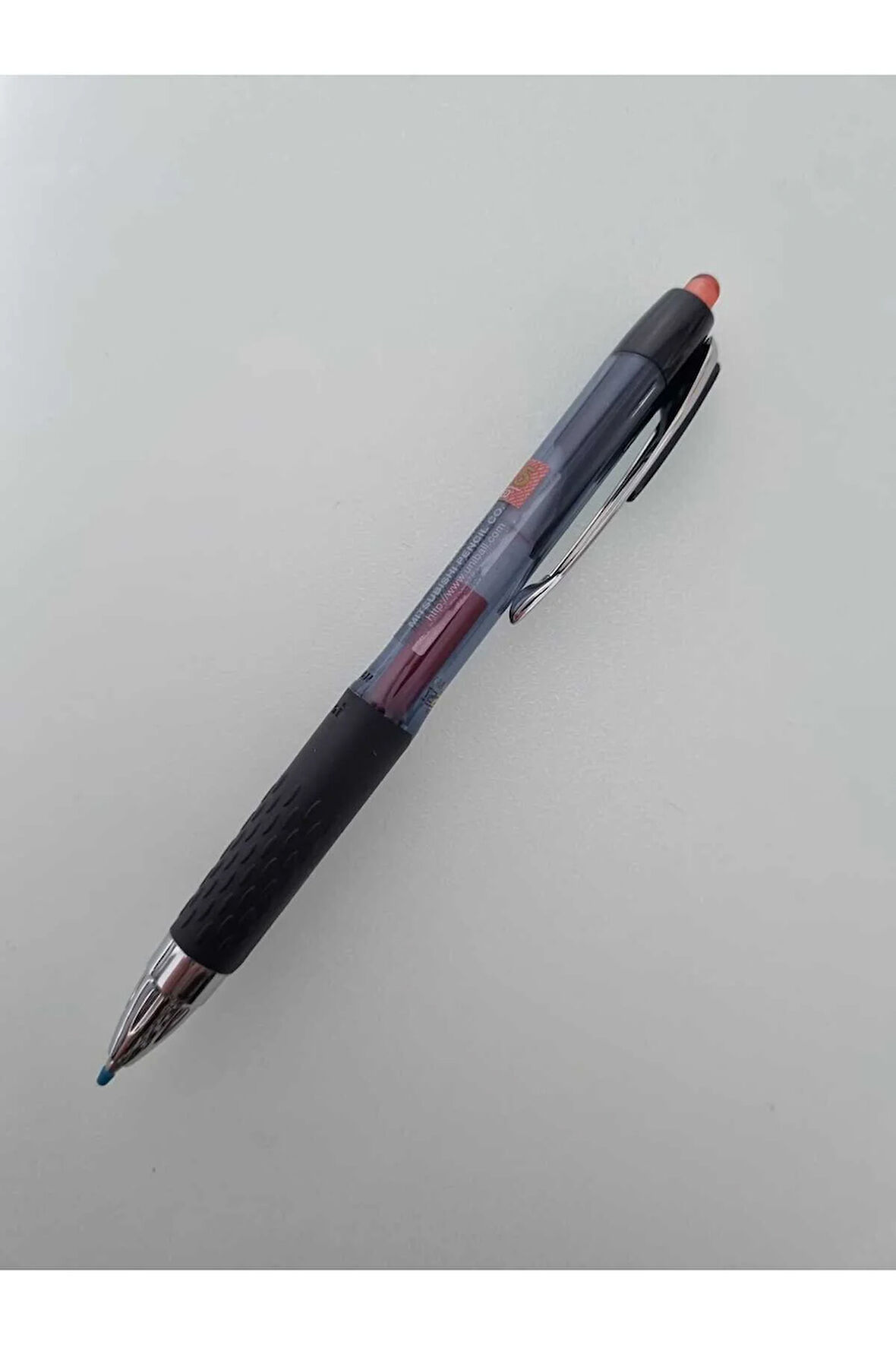 Uni-Ball Roller Kalem Signo 207 Jel Bilye Uç Mekanik 0.5 MM Kırmızı (1 adet)