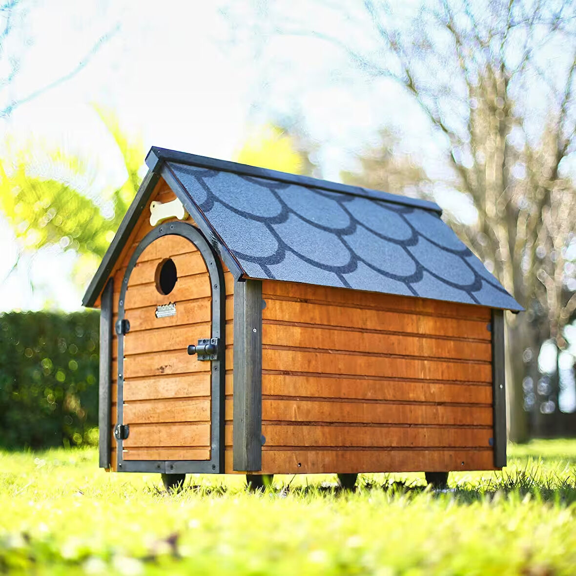 MANDU Ahşap Köpek Kulübesi