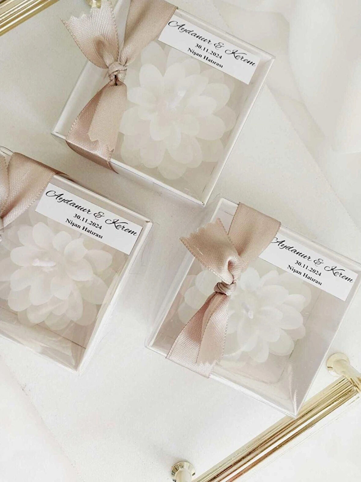 10 adet Kutulu Lotus Mum Söz, Nişan, Nikah, Mevlüt, Doğum Günü, Düğün, Yılbaşı Hediyelik 