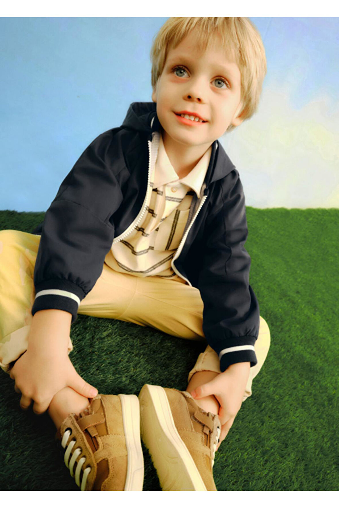 Mayoral Kapüşonlu Erkek Çocuk Yağmurluk Rüzgarlık Mont_mnvs3428