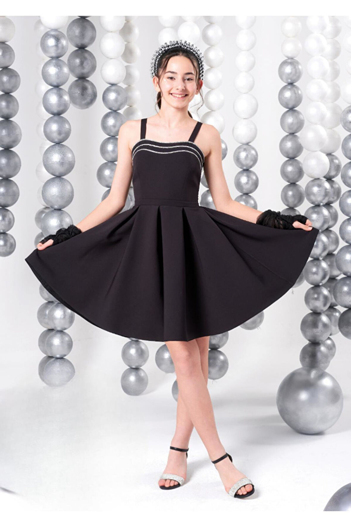 Meneviş Siyah Işıltılı Kız Çocuk Krep Kısa Abiye Elbise_mnvs807