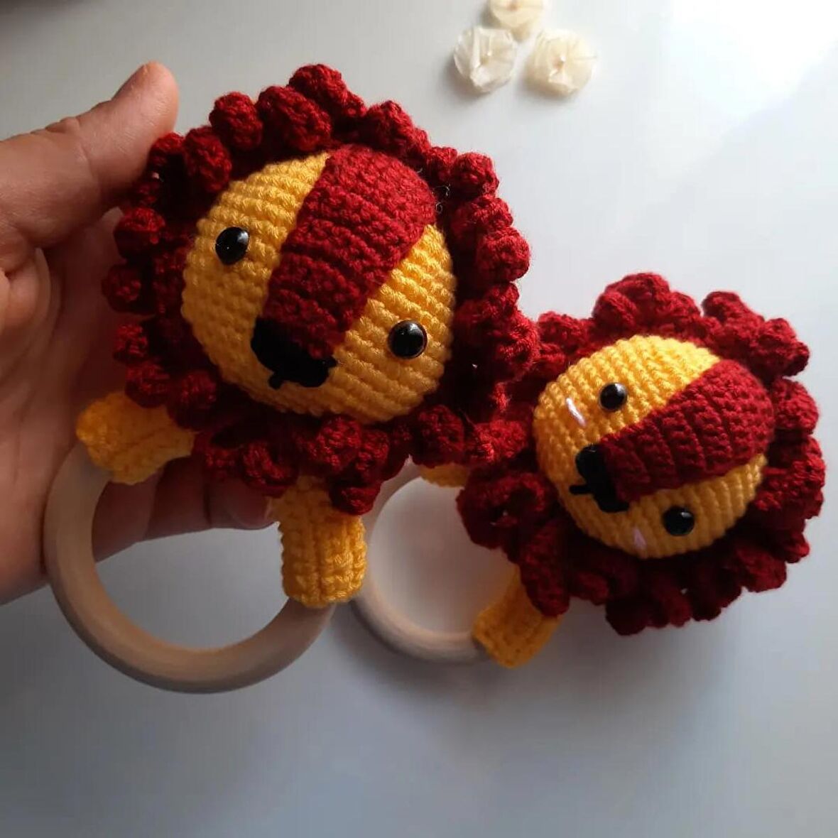 Amigurumi Galatasaray Aslan El Örgüsü sağlıklı Bebek Dişlik&Çıngırak