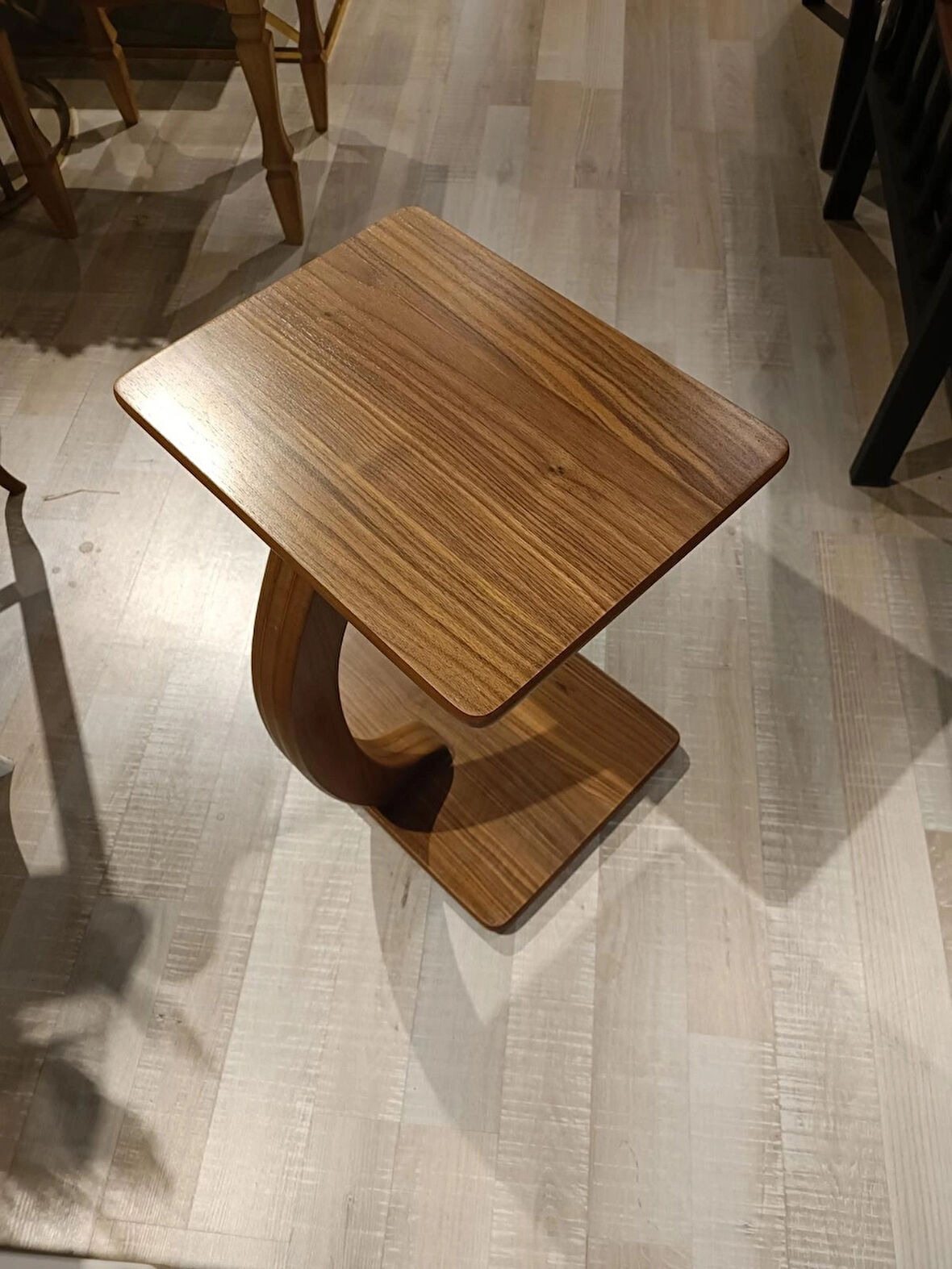 MERCAN MOBİLYA Tekerlekli C Sehpa Yan sehpa