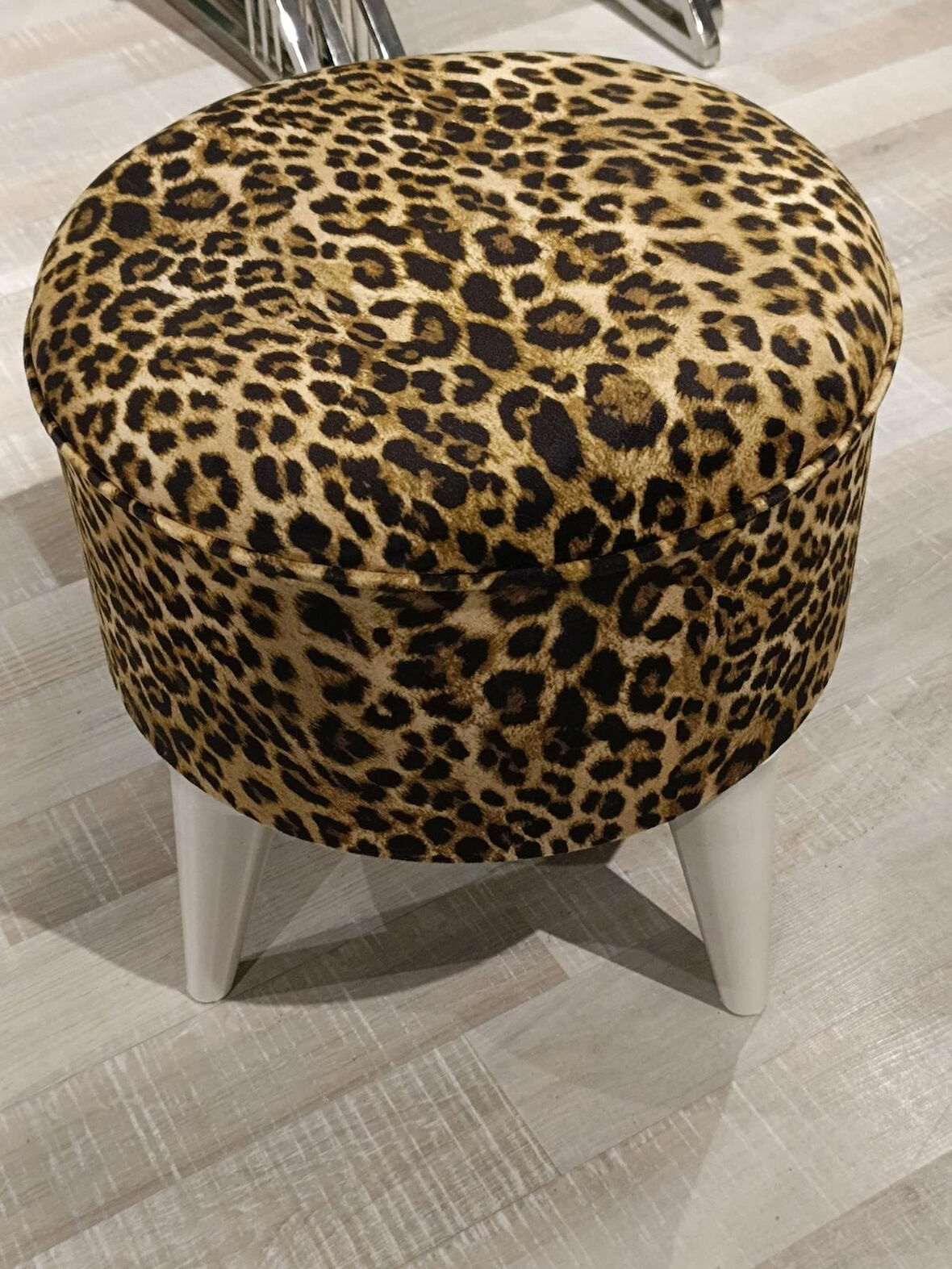 MERCAN MOBİLYA Leopar Desenli Puf Bench 43cm