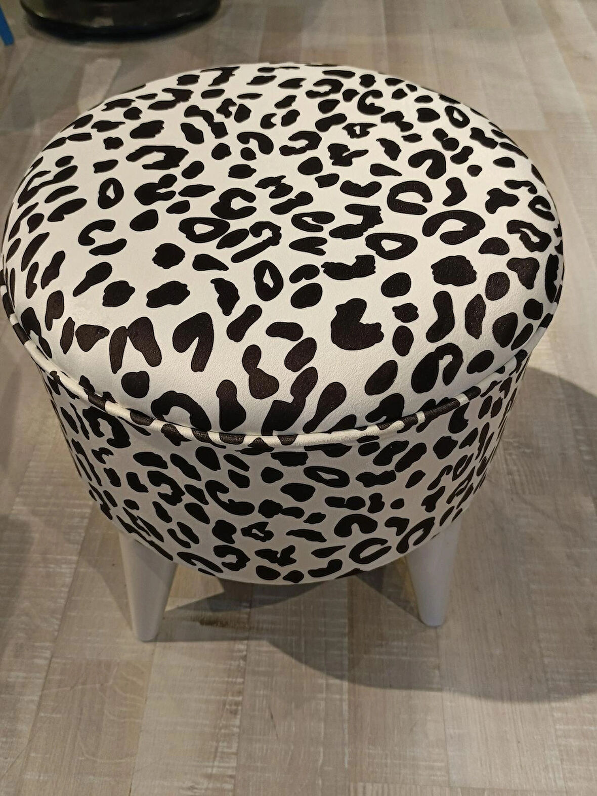 MERCAN MOBİLYA Leopar Desenli Puf Bench 43 cm 
