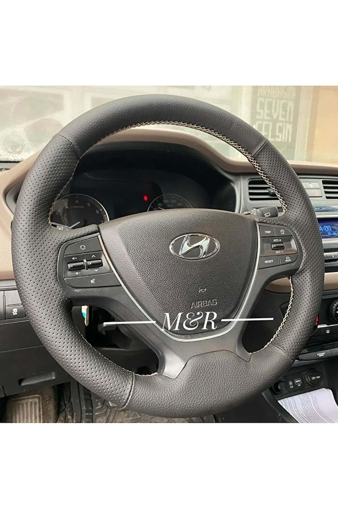 Hyundai i20 Orijinal Kaplama Deri Direksiyon Kılıfı