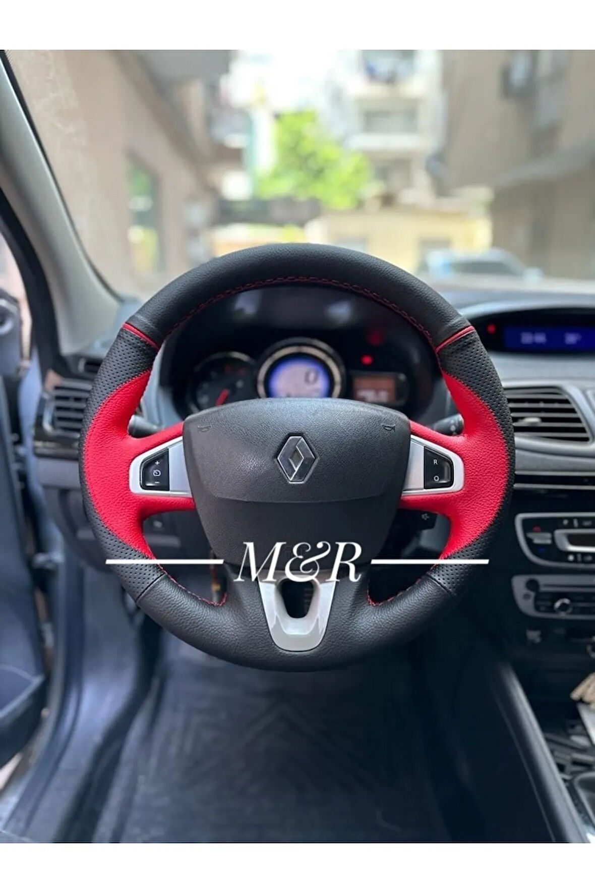 Renault Fluence Spor Model Orijinal Kaplama Deri Direksiyon Kılıfı