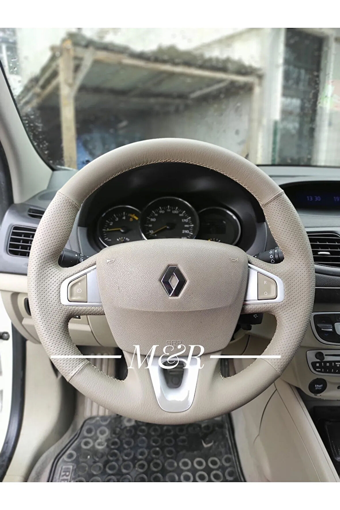 Renault Megane 3 Bej Dıreksıyon Orijinal Kaplama Deri Direksiyon Kılıfı