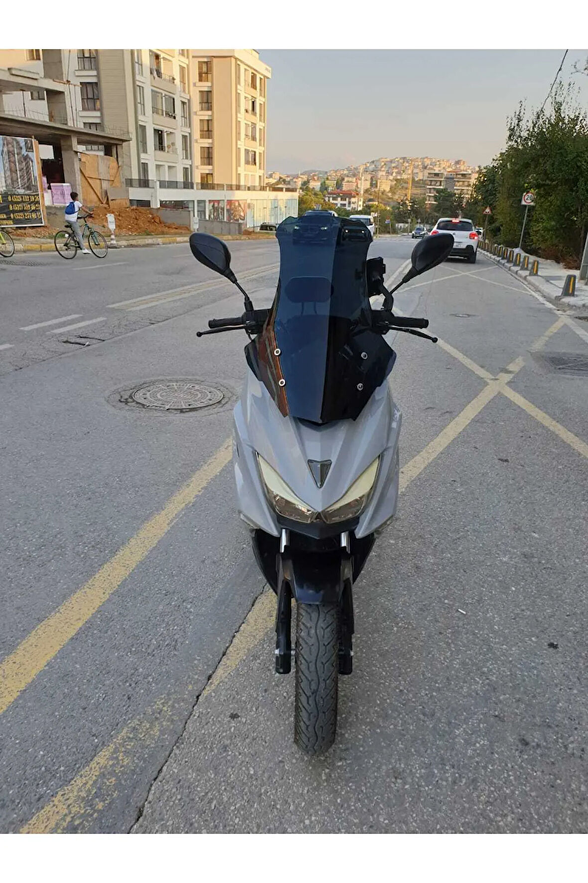 Motolüx Mtx 125 Siperlik Ön Cam 2022 2024 Model 65cm Siyah Renkli 4mm ORTA BOYLU CAM