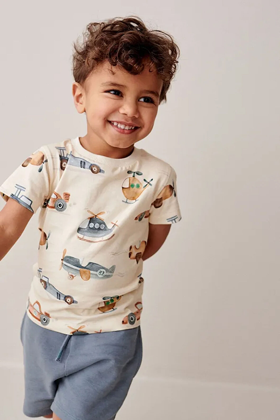 % 100 Pamuklu Ekru Taşıtlar Baskılı Şortlu Alt Üst Takım