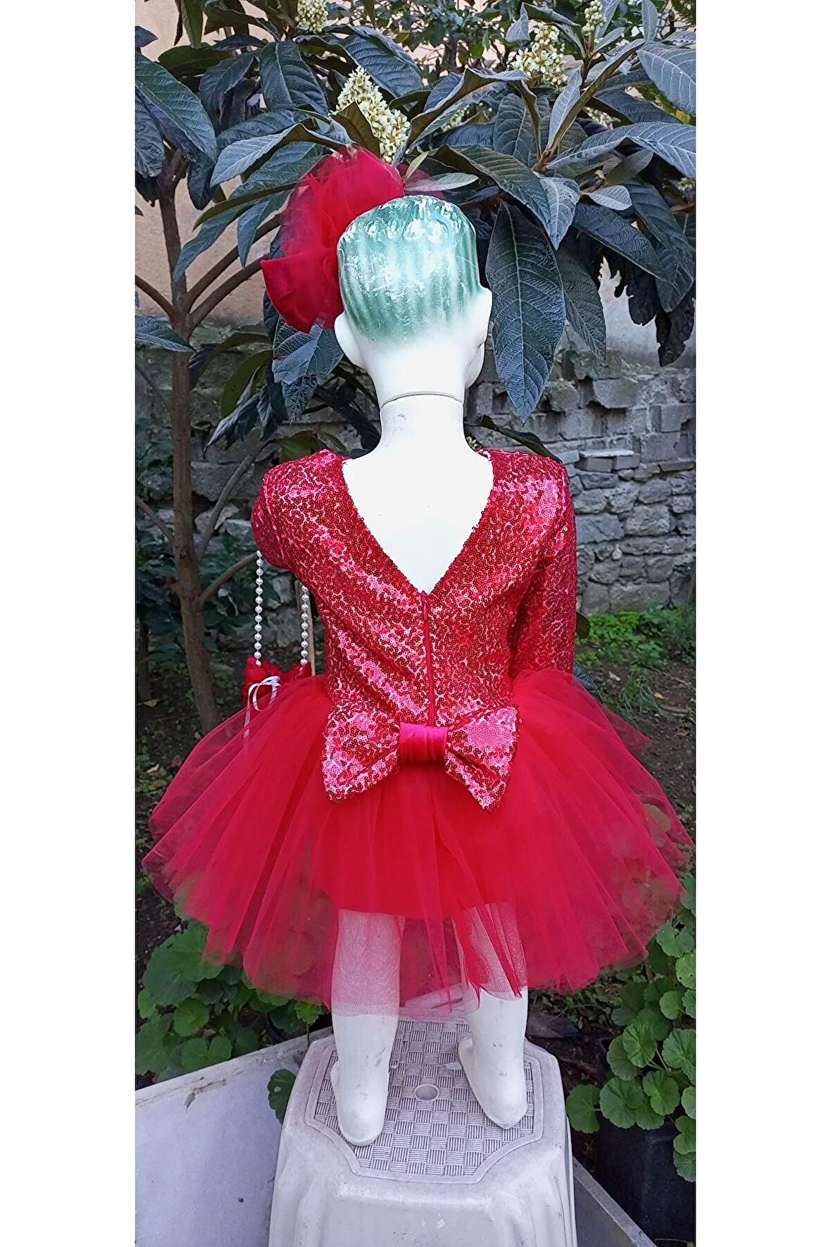Uzun Kollu Kırmızı Barbie Elbise
