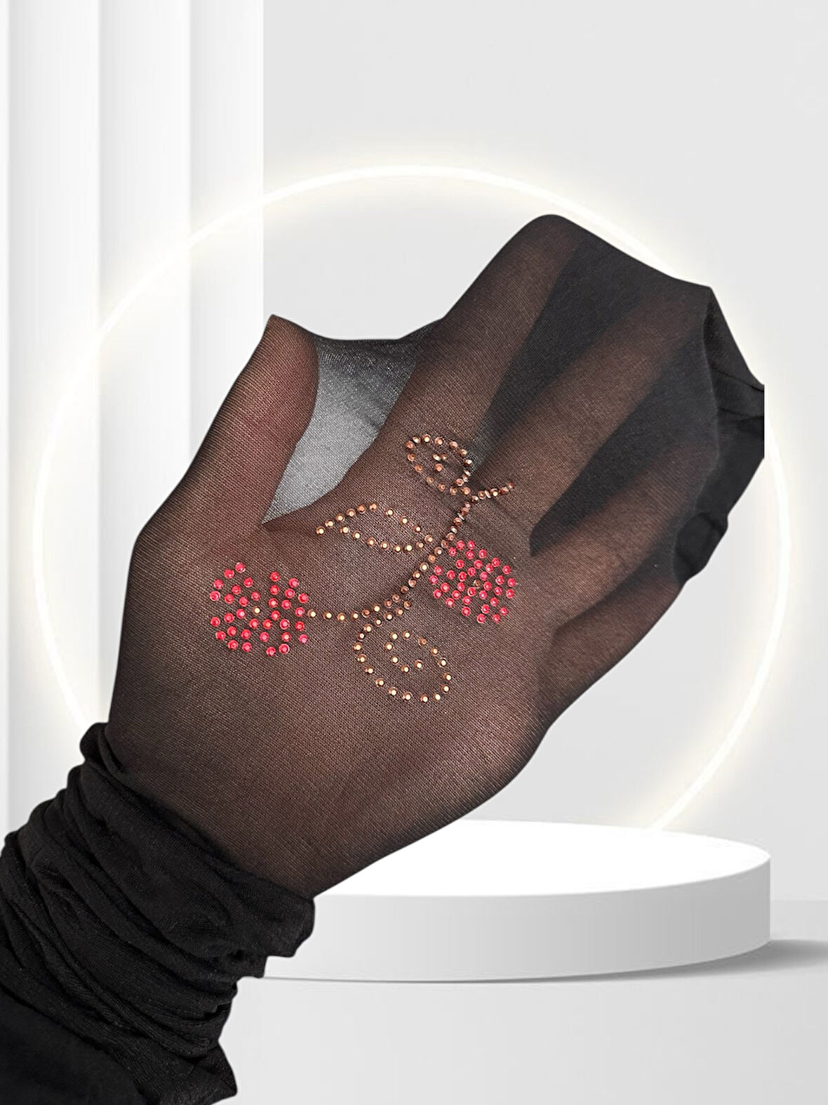 Bitter 20 Den Siyah Yanı Çiçek Silüetli Pullu/Taşlı Külotlu Çorap