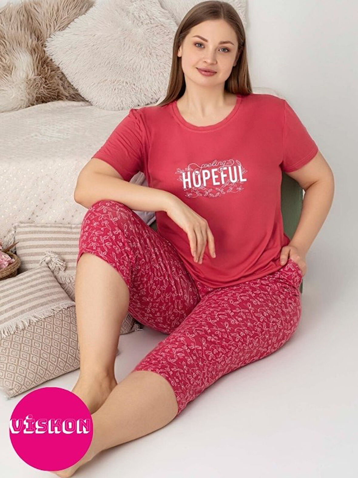 Kadın Bisiklet Yaka Düğmesiz Battal Kesim Viskon Kısa Kol Kapri Cepli Büyük Beden Pijama Takımı