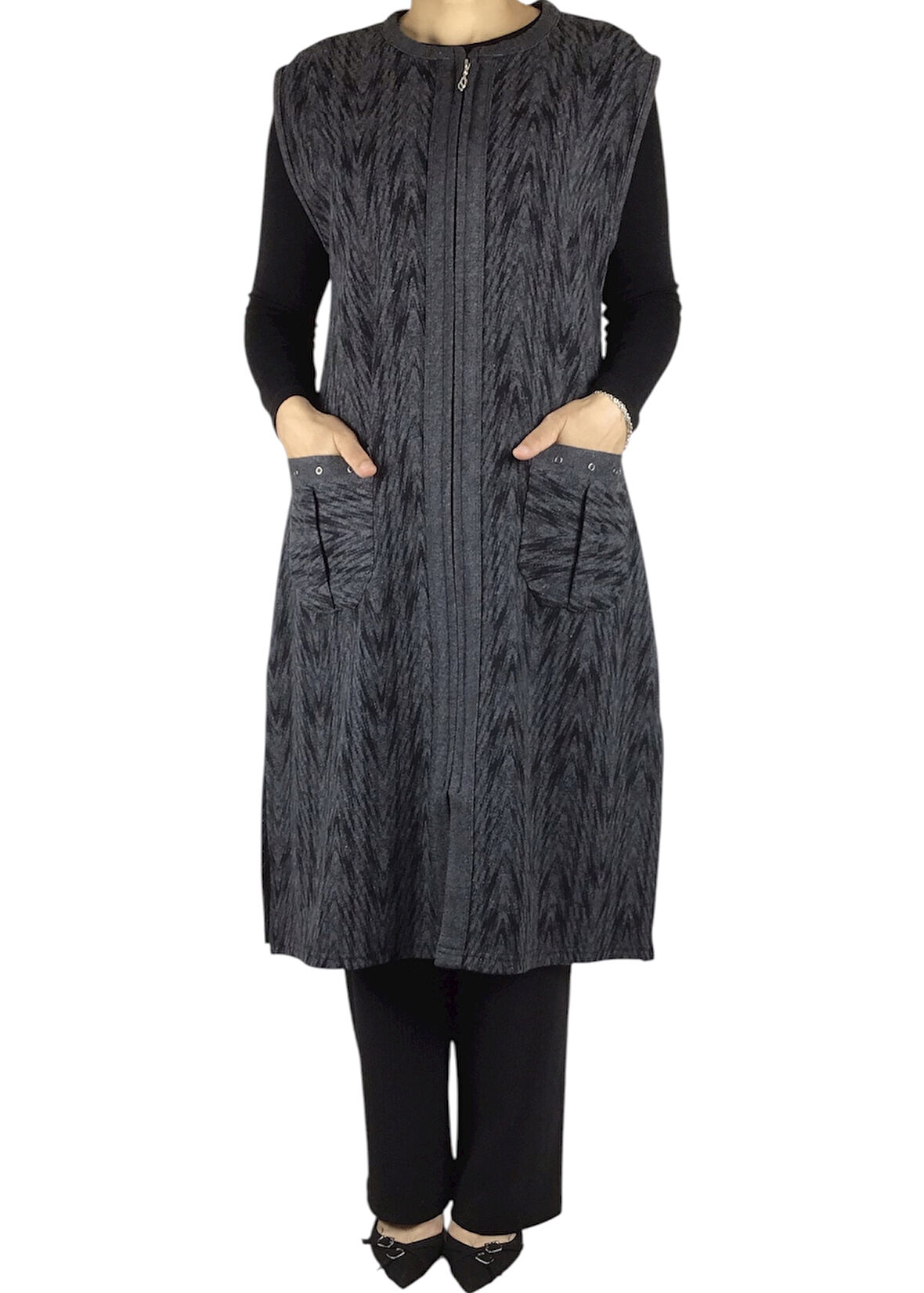 ÖNÜ FERMUARLI DESENLİ CEPLİ KALIN KIŞLIK YELEK