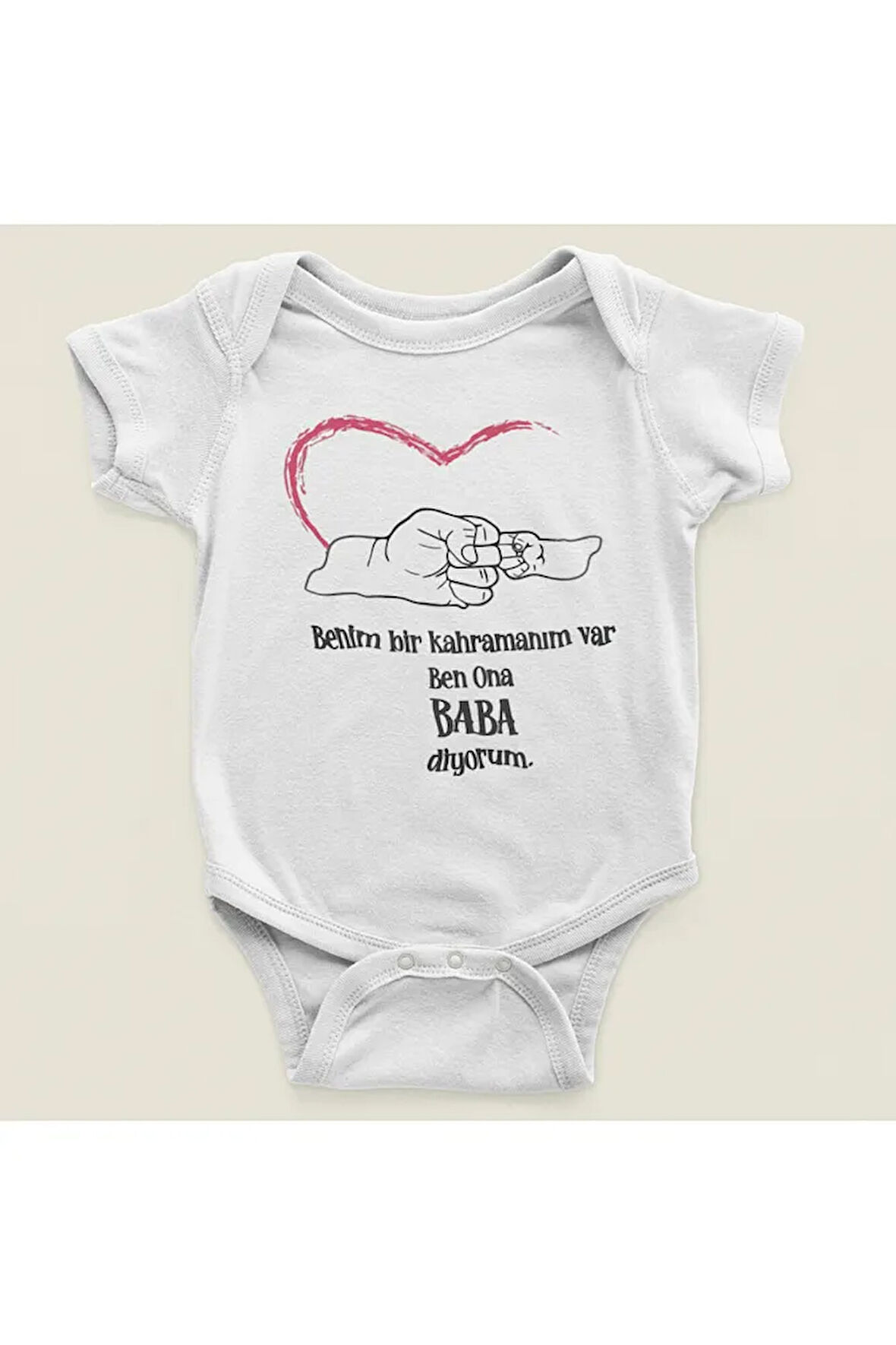 Benim Bir Kahramanım Var, Ben Ona Baba Diyorum ! Yazılı Pamuklu Yumuşak Unisex Çıtçıtlı Body Zıbın