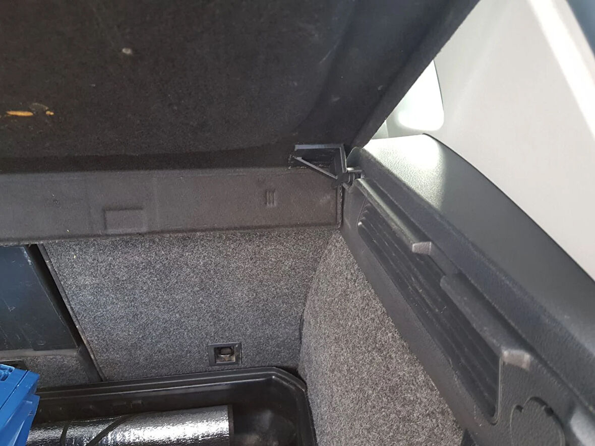 Okpax Volkswagen Tiguan Bagaj Pandizot Kapağı