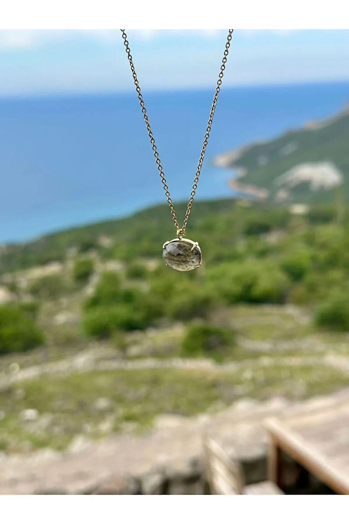 Doğaltaş Oval Labradorit Taşı Kolye Kararmaz Zincirsiz