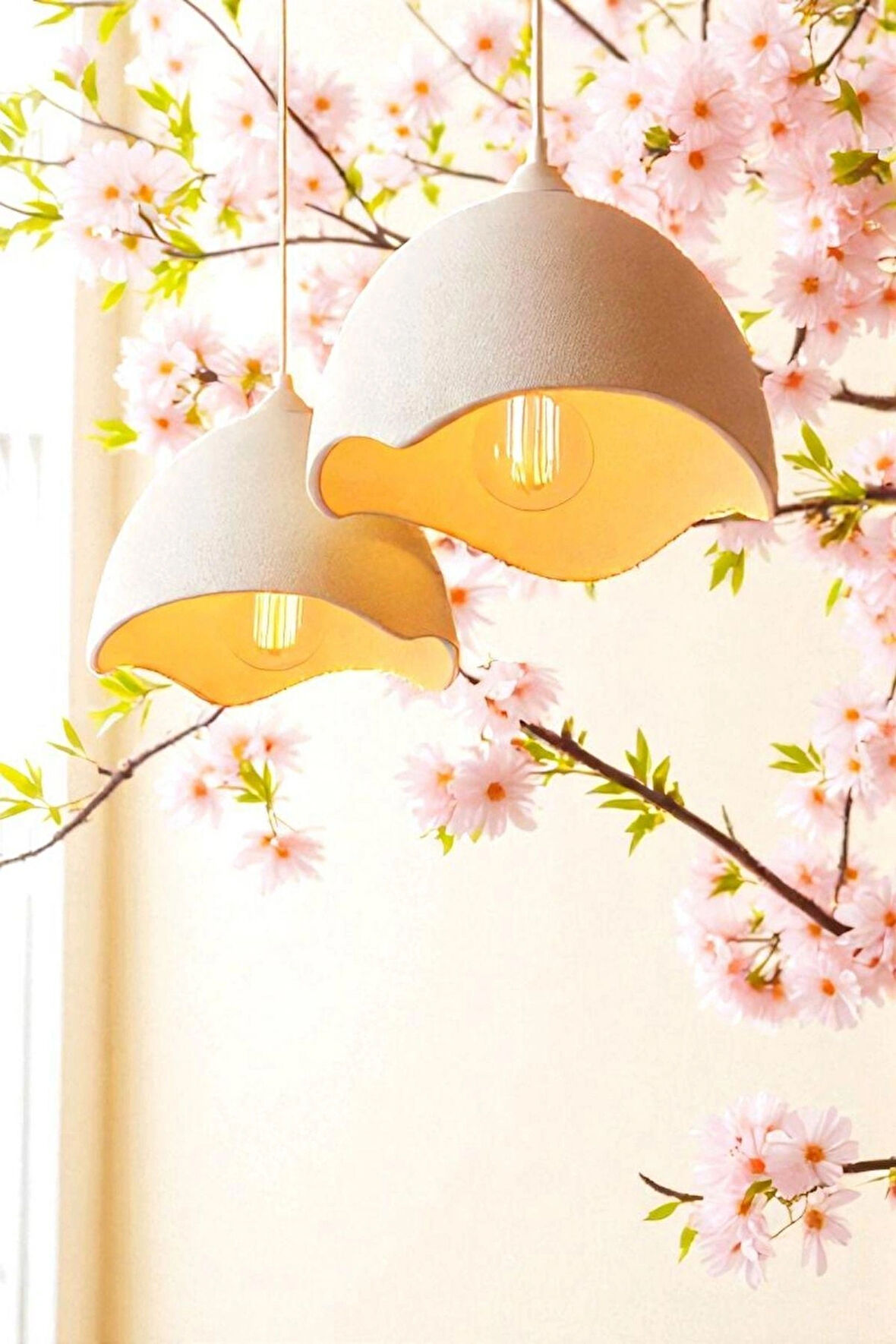 Çiftli Şapka Formlu Beton Görünümlü Sarkıt Avize Modern, Rustik ve Bohem Dekorasyon İçin Estetik Aydınlatma