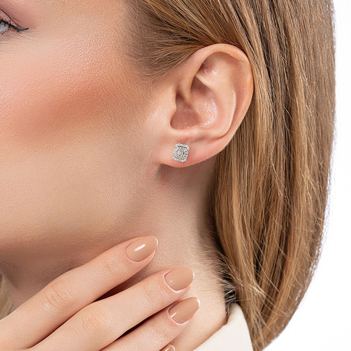 0,42 Karat Baget Pırlanta Küpe 