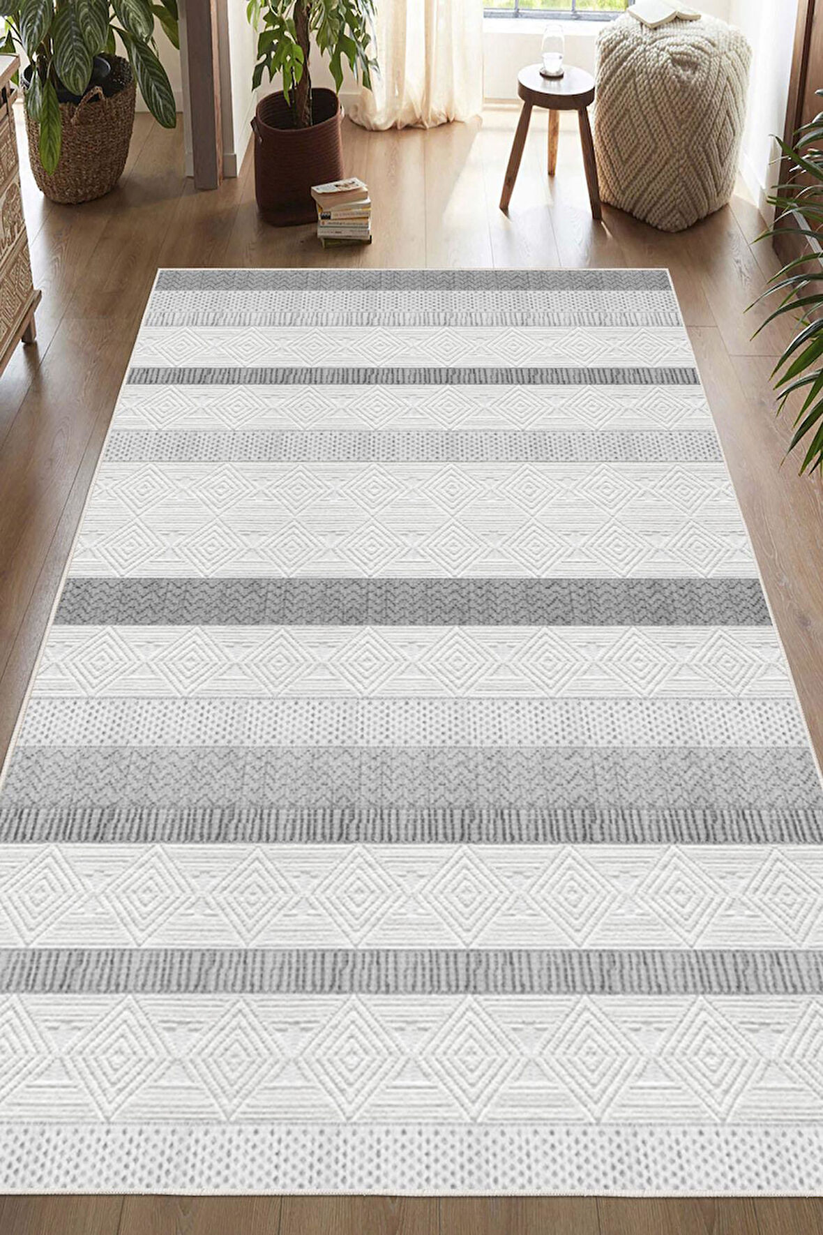 Kilim Desenli Dekoratif Kaymaz Taban Yıkanabilir Halı Salon Halısı