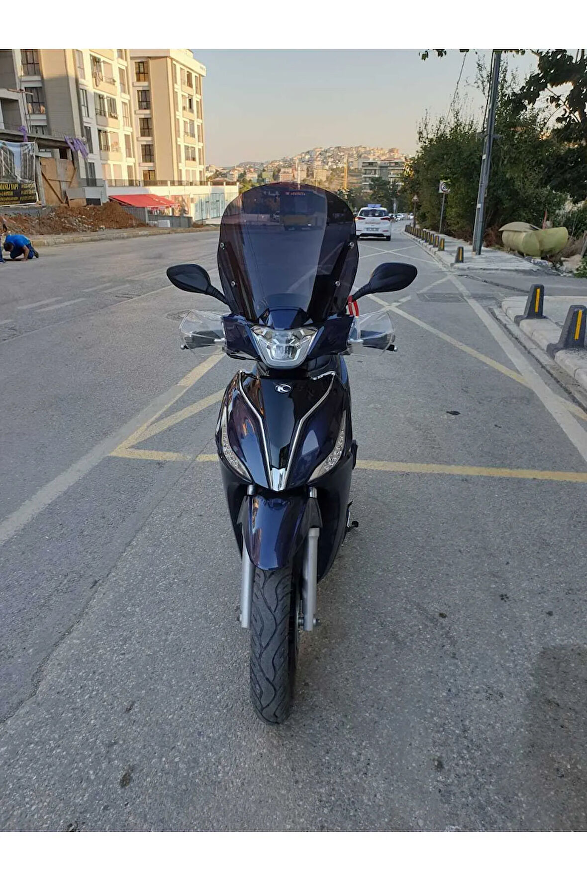 Kymco People S 200 Siperlik Ön Cam 2021 2024 Model 38cm Siyah Renkli 4mm KISA SPOR CAM