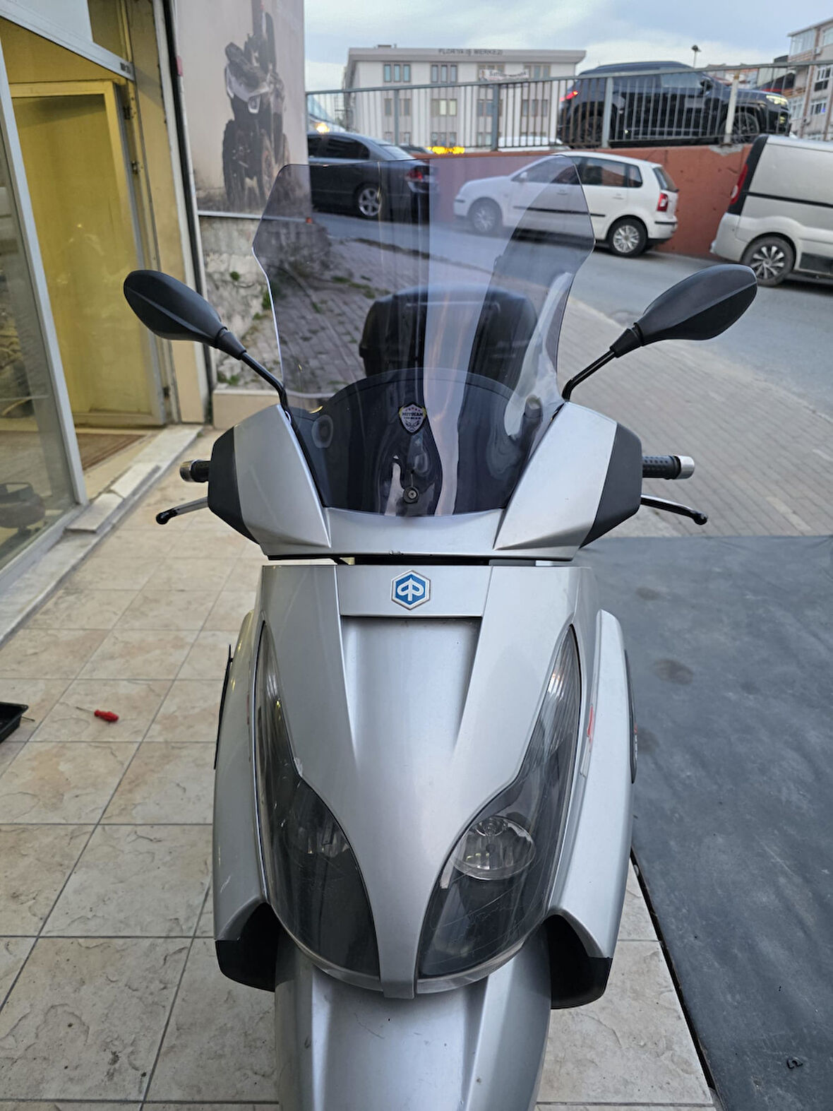 MOTOCAM Piaggio X7 Siperlik Ön Cam 2007-2012 Model 43cm Füme Renkli 4mm
