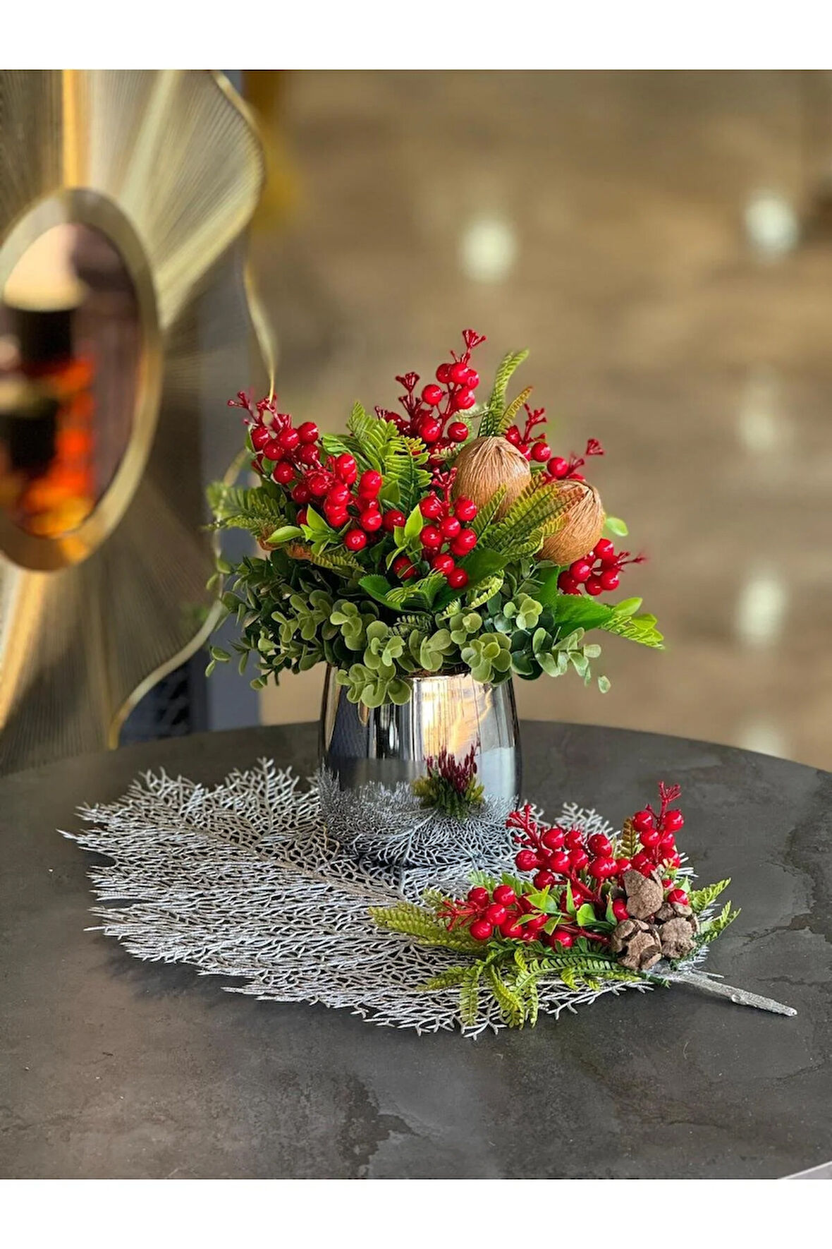 Yapay Kırmızı Kokinalı Gümüş Vazo + Gümüş Yaprak Supla