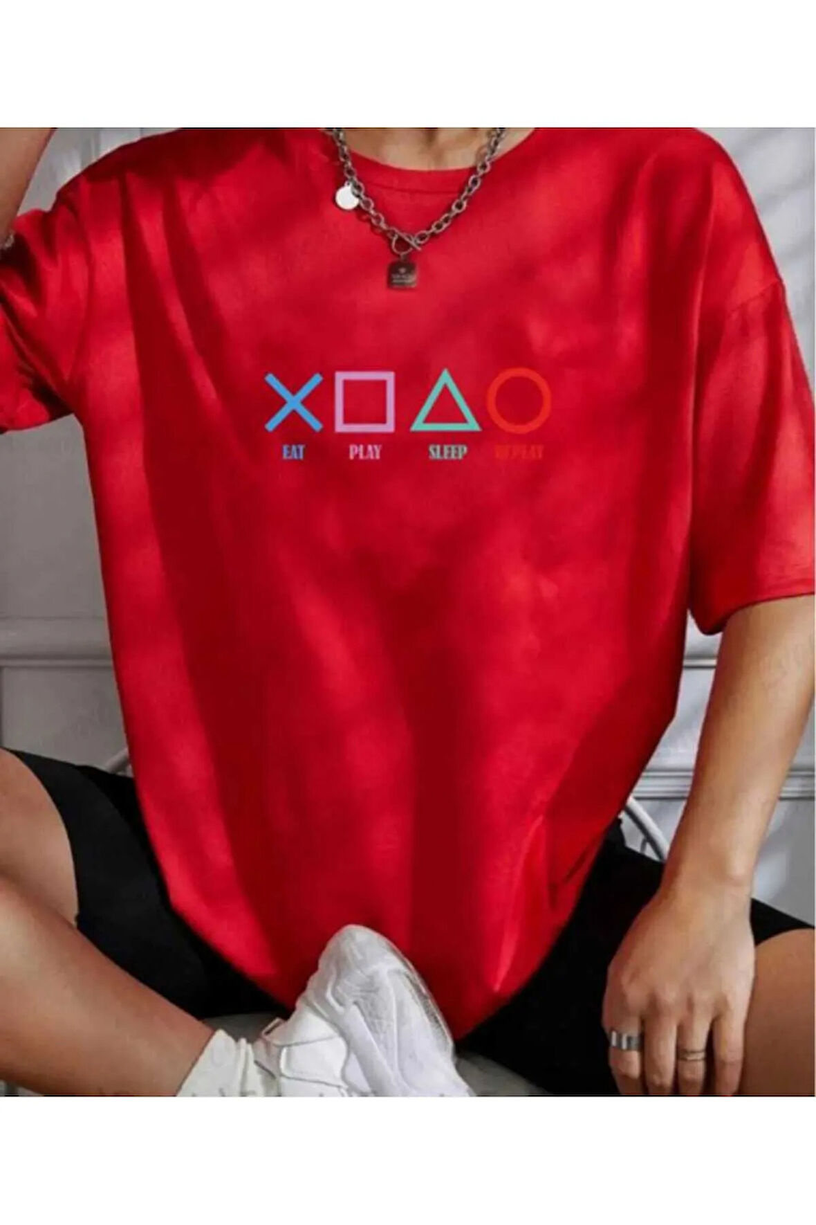 malkoçbey play game baskılı oversize unisex basic t-şihirt