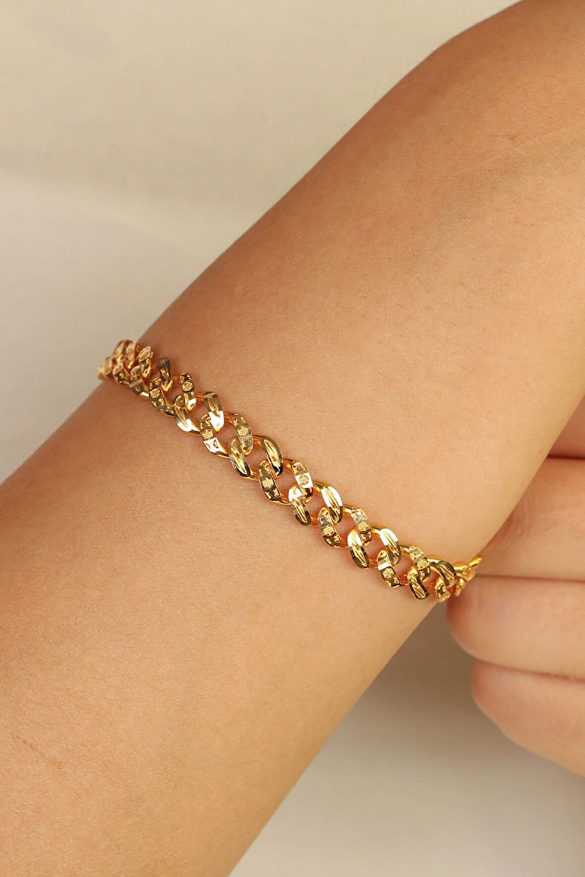 Parçalı Gurmet Altın Bileklik