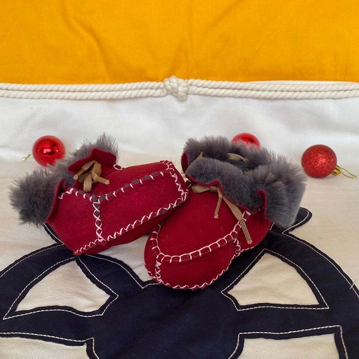 Unisex Bebek %100 Hakiki Deri El Yapımı Bebek Patiği | Yumuşak, Sıcak ve Rahat Ayakkabı Bordo