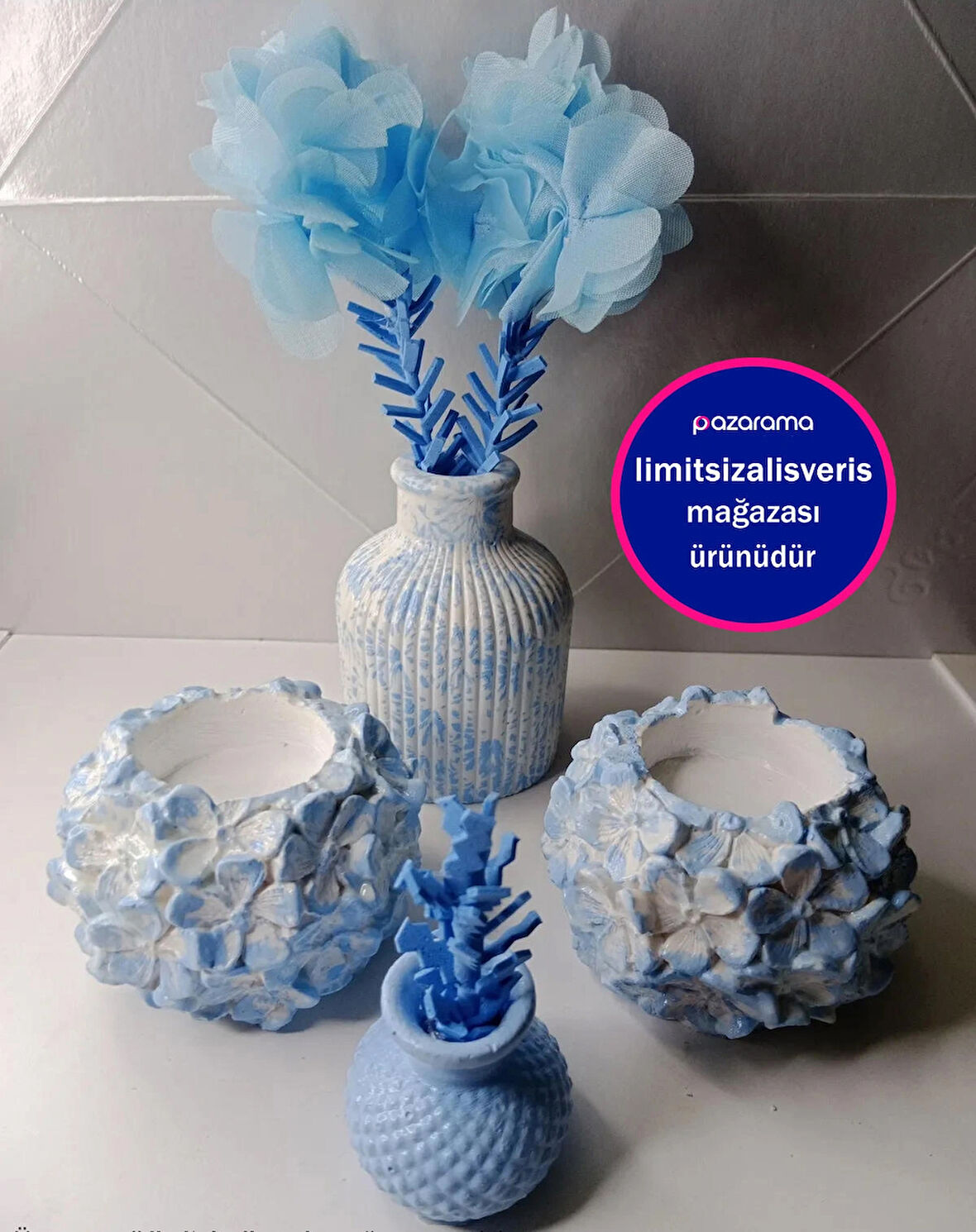 Buz Mavisi Dekoratif Vazo ve Mumluk Takımı