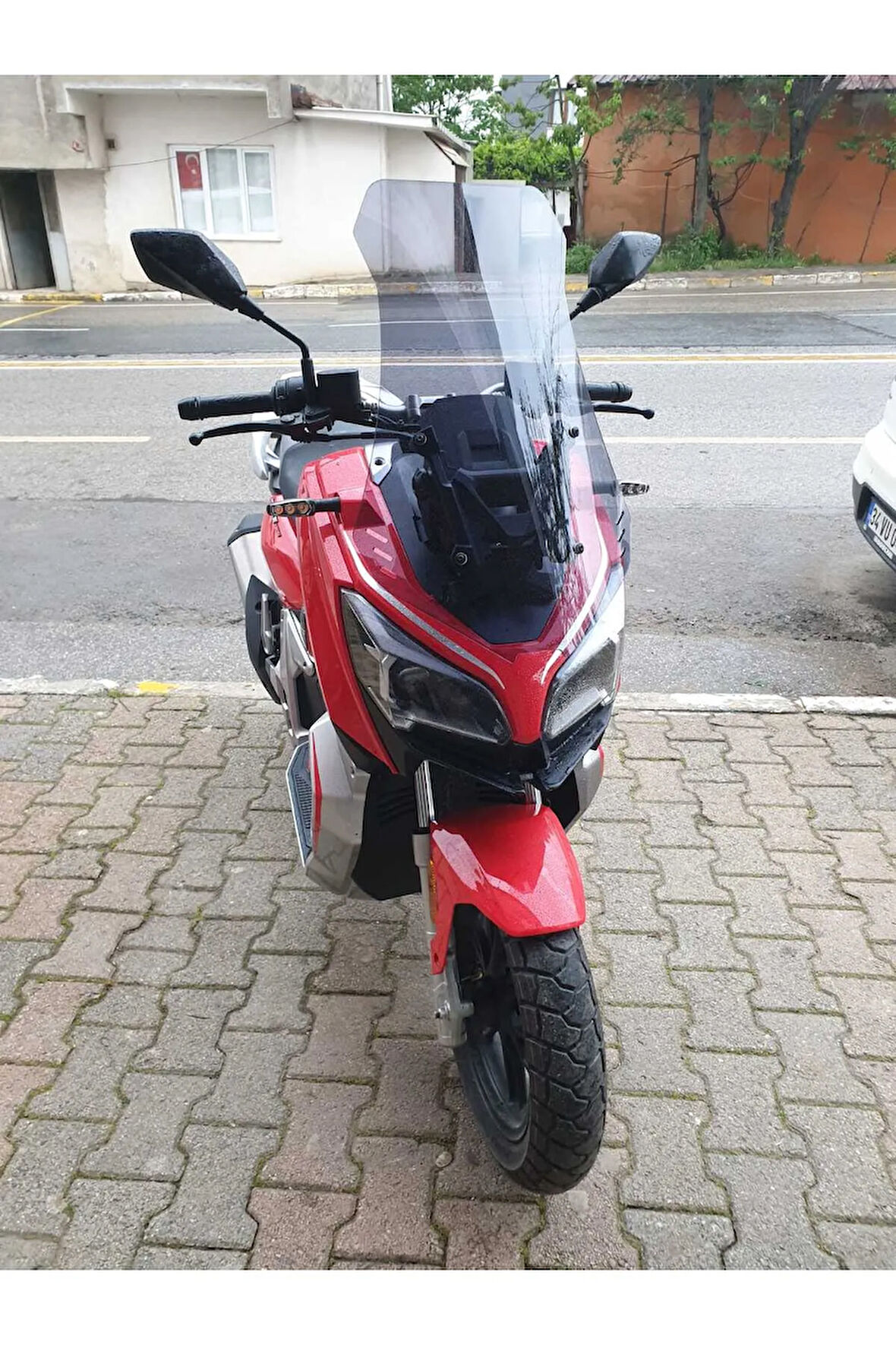 RKS Reale 125 Siperlik Ön Cam 2023 2024 Model 75cm Açıkfüme Renkli 4mm UZUN CAM