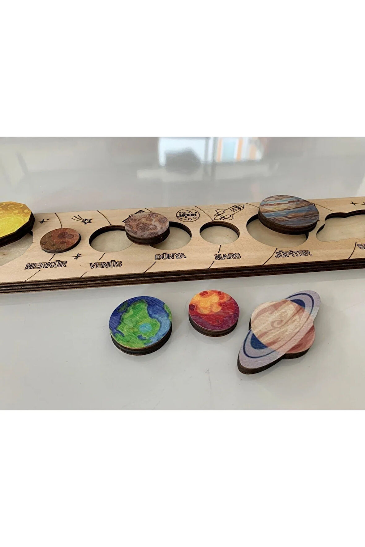 Ahşap Renkli Güneş Sistemi Gezegenler