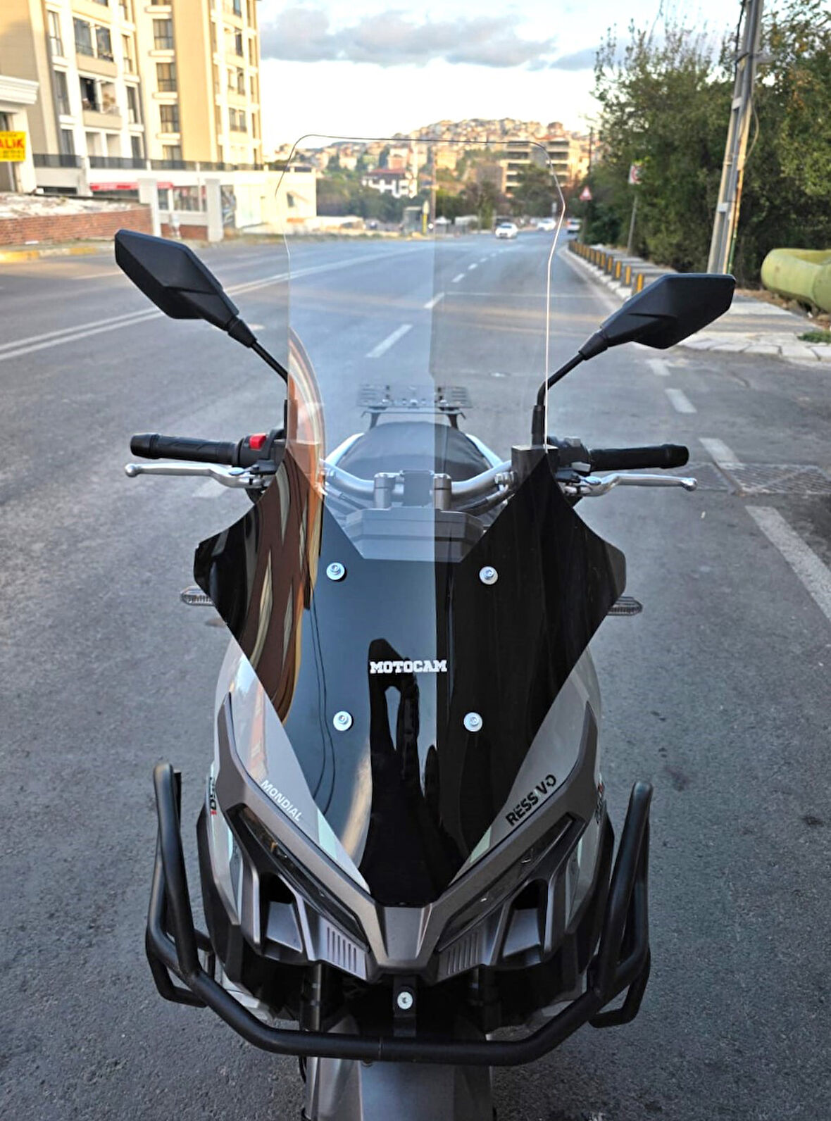 MOTOCAM Mondial Ressivo 250 Siperlik Ön Cam 2023-2025 Model 78cm Şeffaf Renkli 4mm