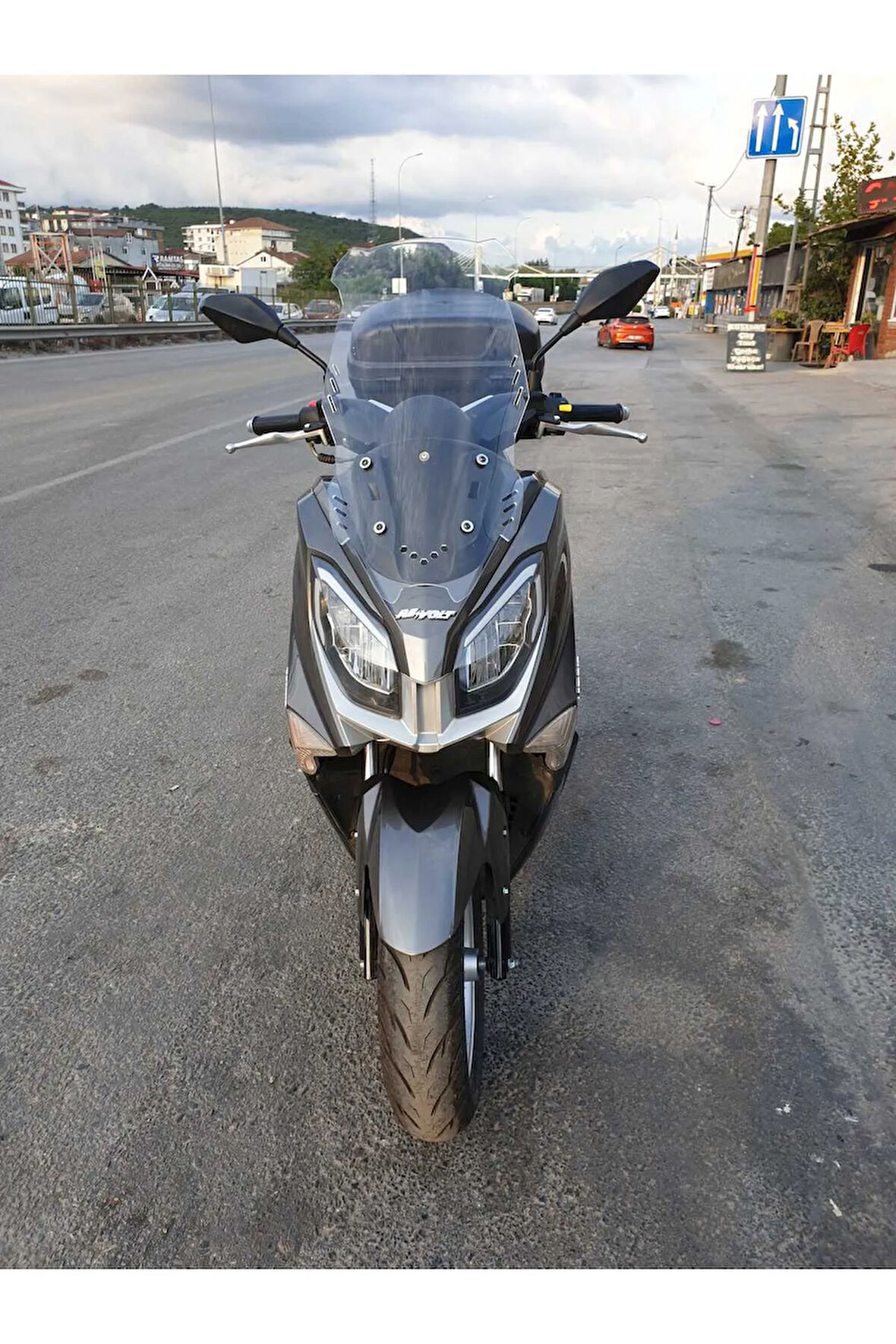 Revolt Rm5 Siperlik Ön Cam 2020 2021 Model 65cm Şeffaf Renkli 4mm ORTA BOYLU CAM
