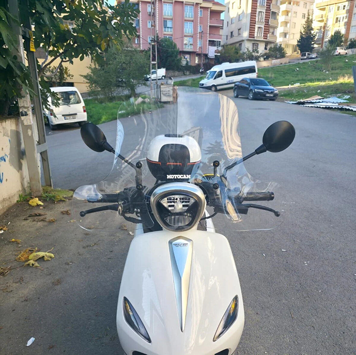 MOTOCAM Rks Letbe LB 125 Ön Cam 2023-2025 Model 45cm Şeffaf Renkli 4mm ELCİKLİ APARAT GÖNDERİLMEYECEK