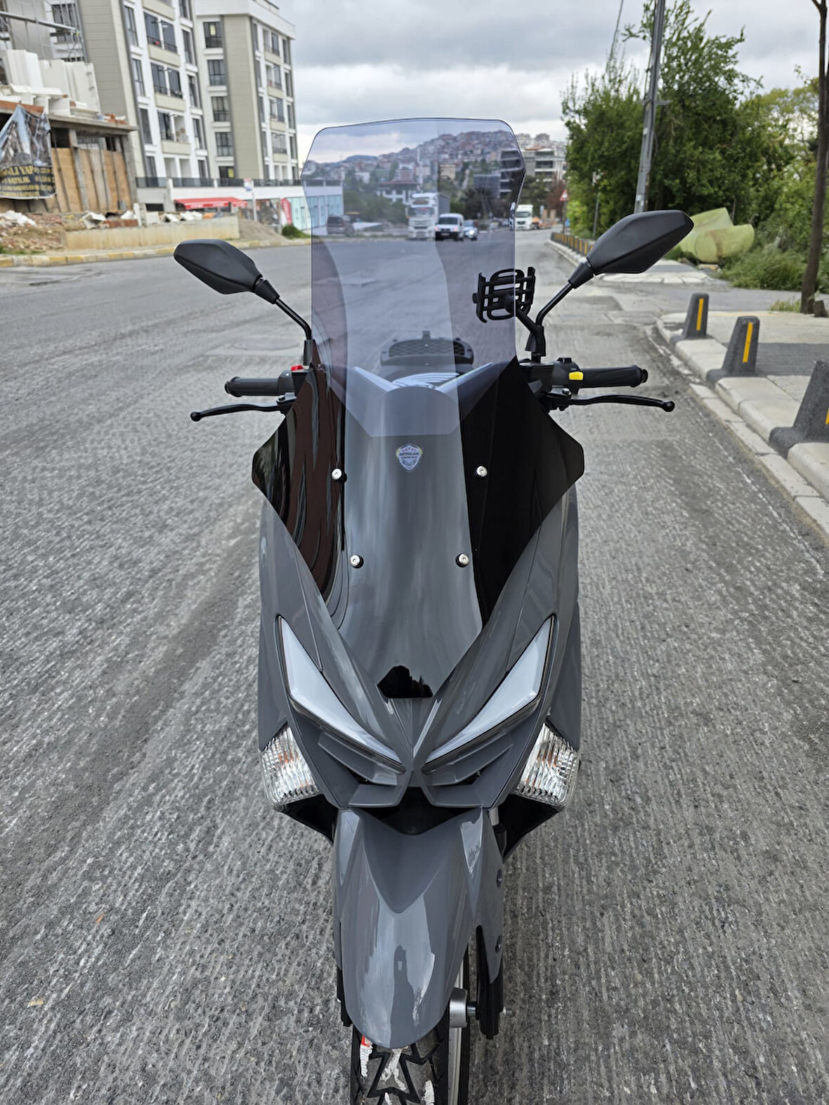 MOTOCAM Revolt RSX4 Siperlik Ön Cam 2022-2025 Model 78cm Füme Renkli 4mm UZUN CAM