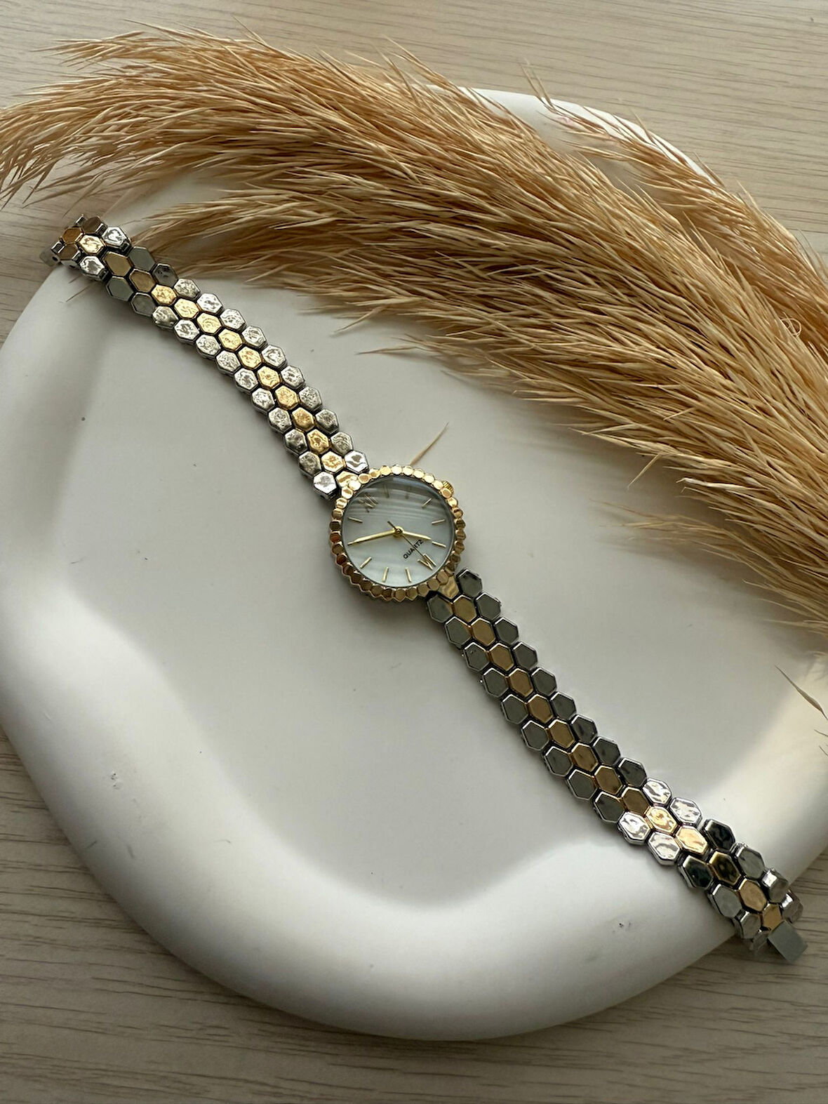 Retro Minimal Hasır Kordon Vintage Kadın Kol Saati