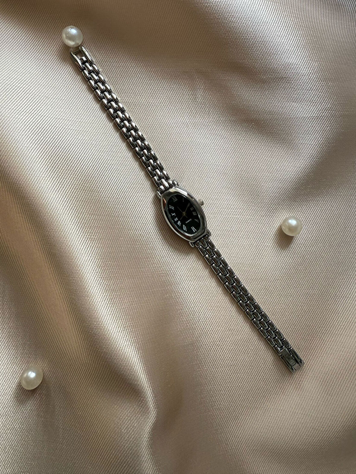 Retro Minimal Boncuk Kordon Vintage Kadın Kol Saati