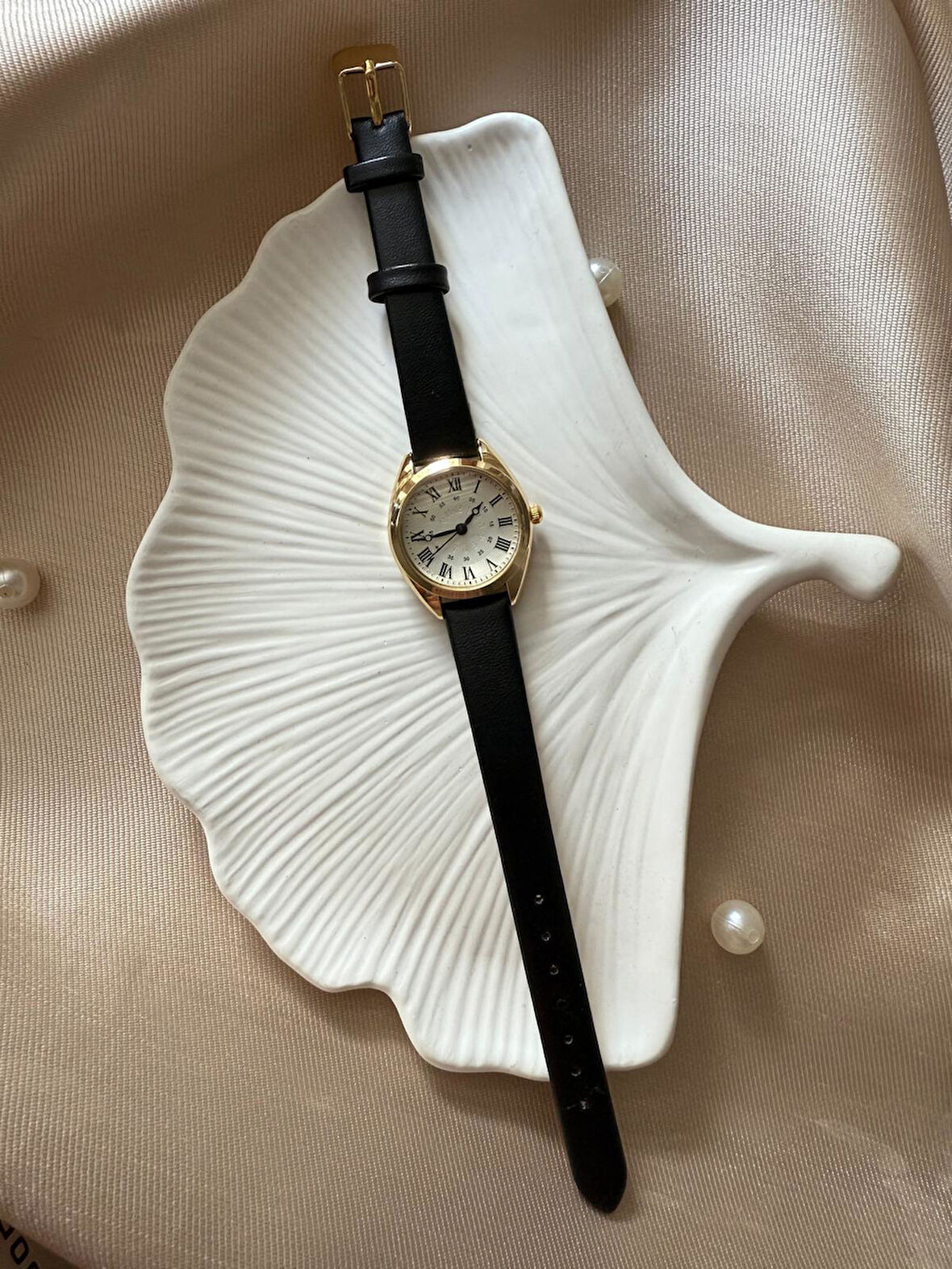 Retro Minimal Deri Kordon Vintage Kadın Kol Saati