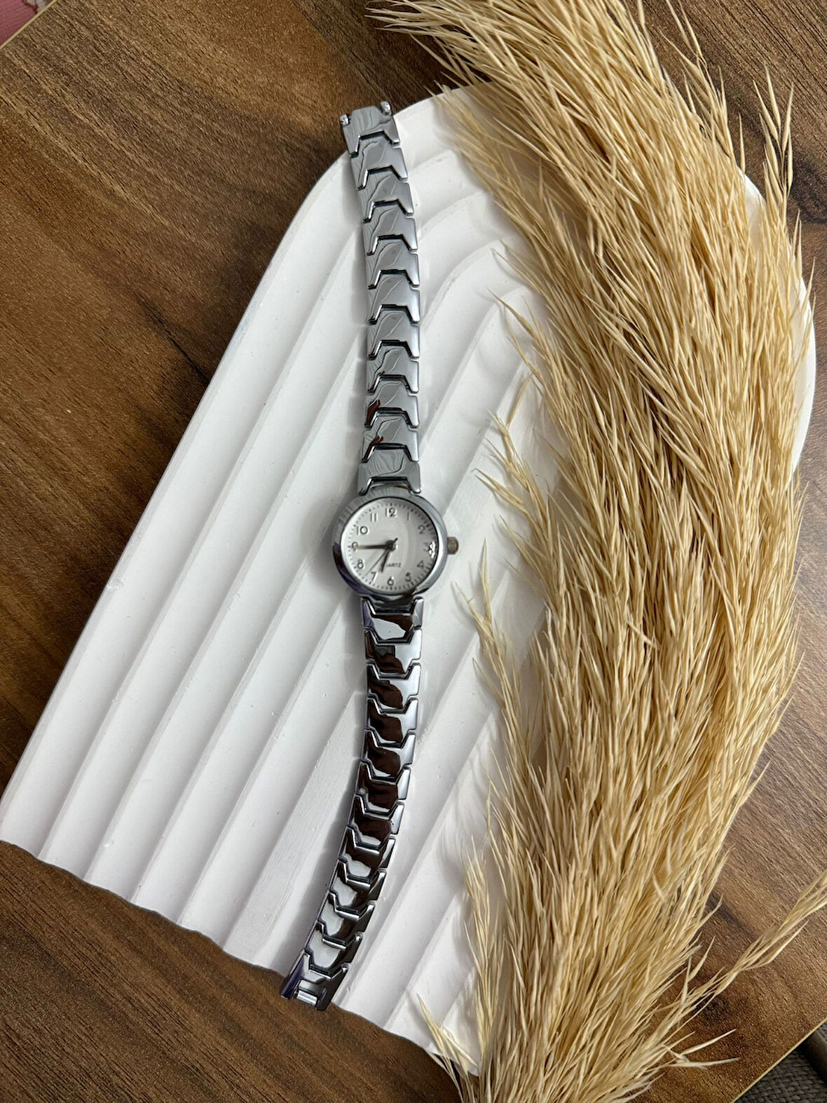 Retro Minimal Hasır Kordon Vintage Kadın Kol Saati