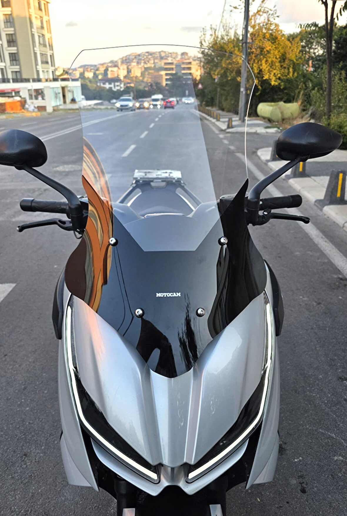 MOTOCAM RKS RZ 250 S Siperlik Ön Cam 2022-2025 Model 68cm Şeffaf Renkli 4mm UZUN CAM