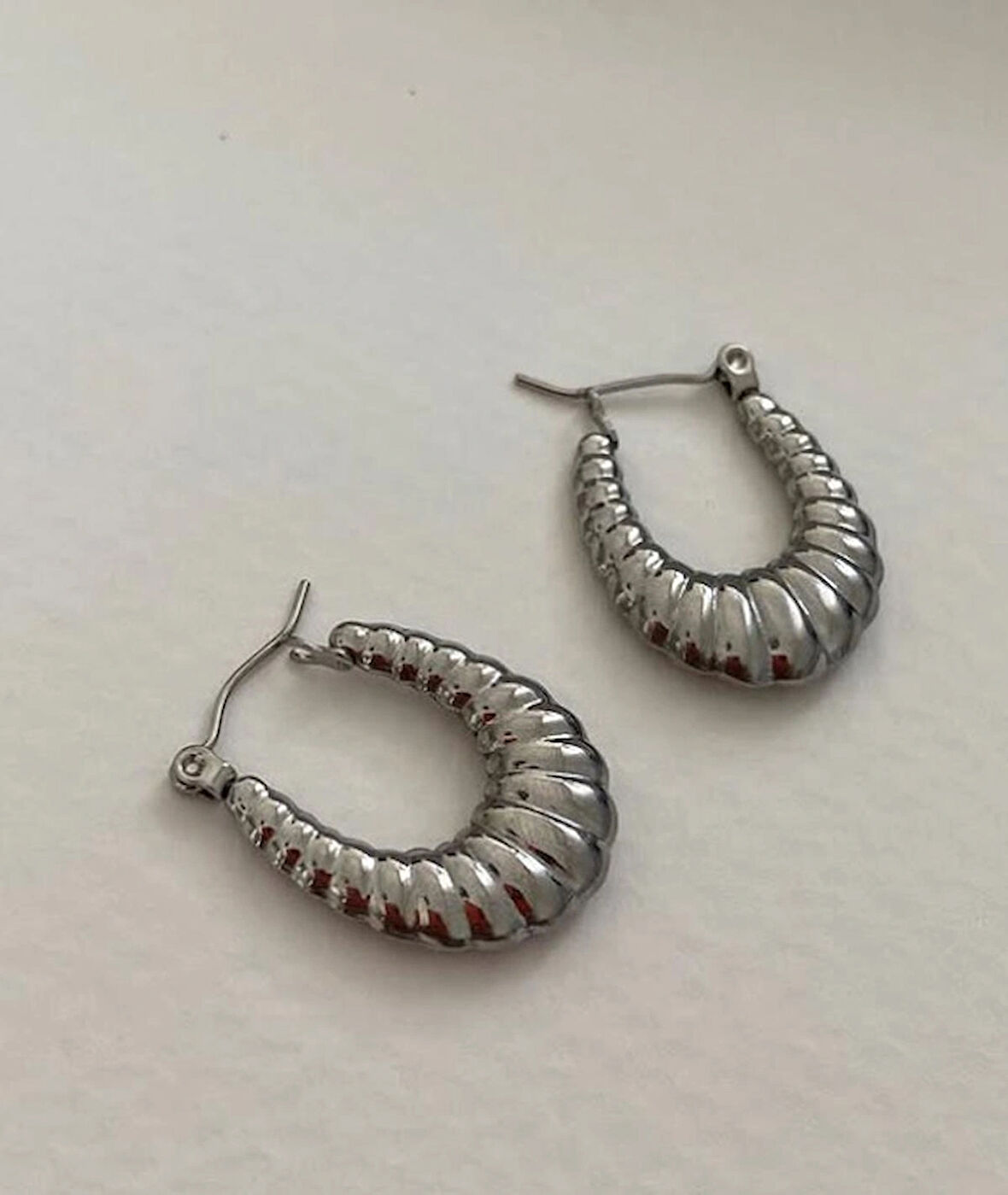 Çelik Silver Hafif Sallantılı Küpe