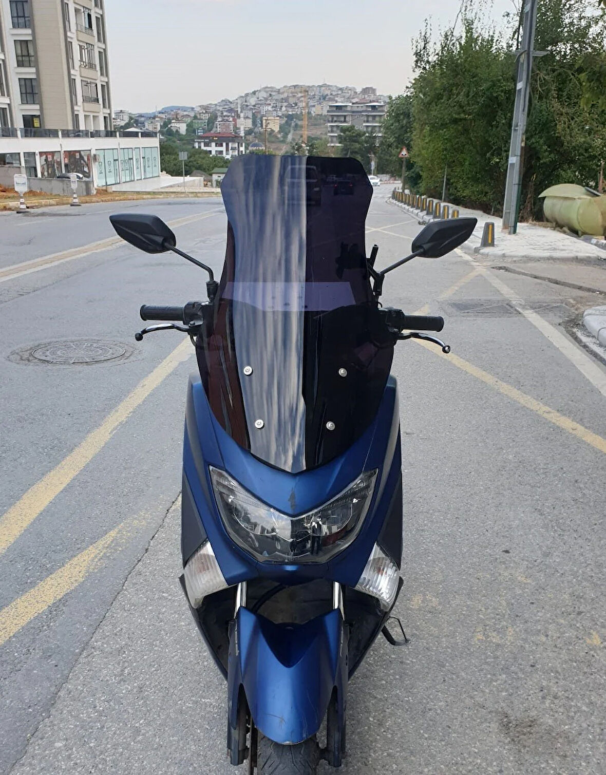 MOTOCAM SFM Pyrexia 150 Siperlik Ön Cam 2023-2025 Model 69cm Siyah Renkli 4mm